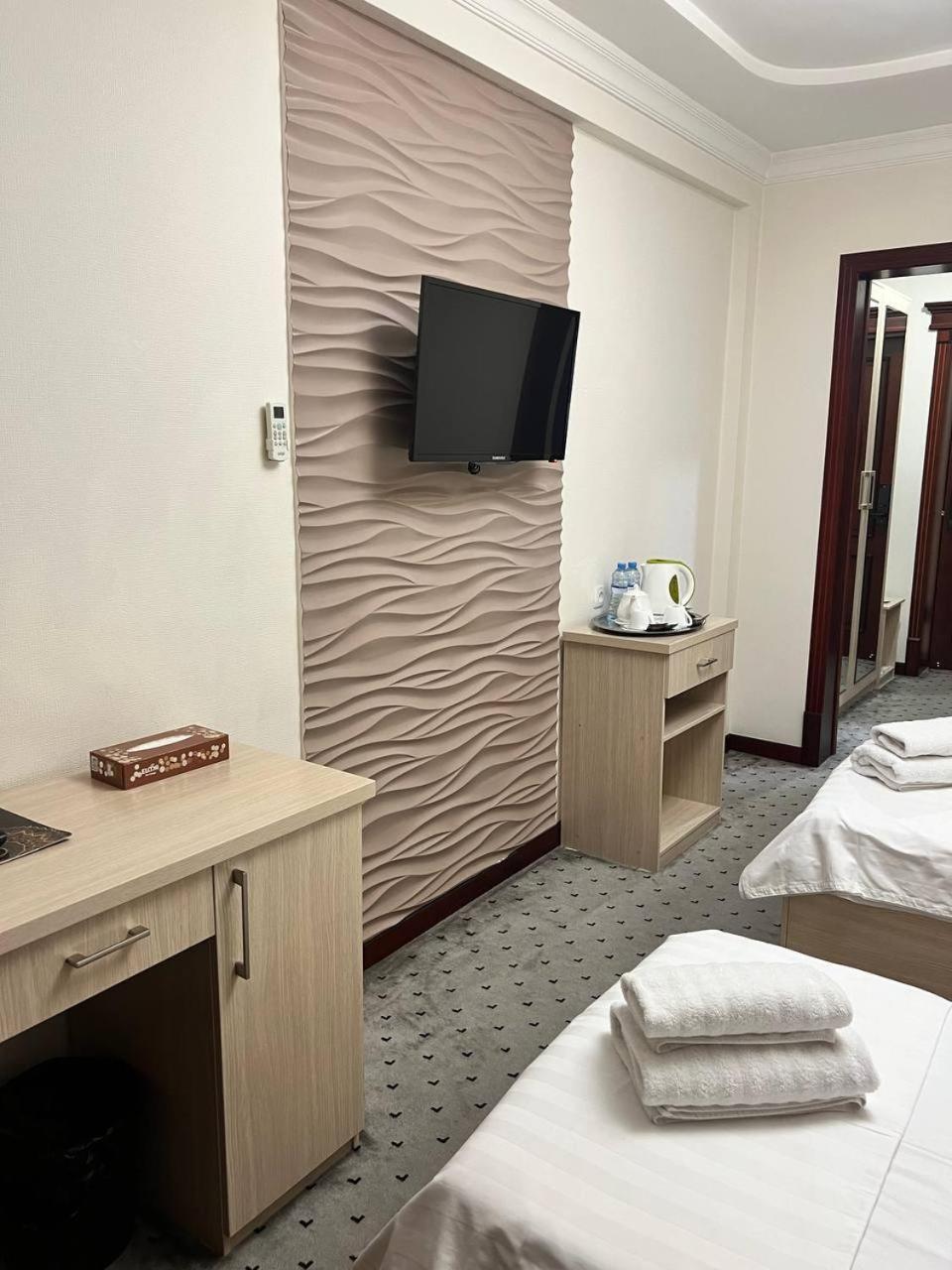 Orzu Hotel Наманган Экстерьер фото