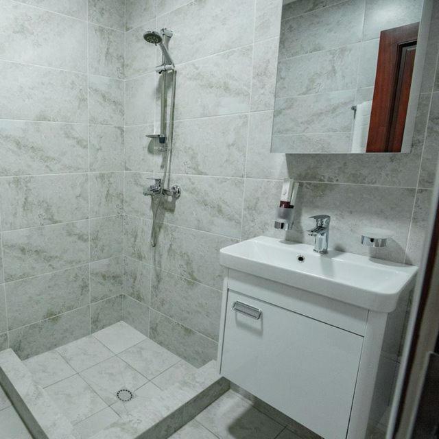 Orzu Hotel Наманган Экстерьер фото