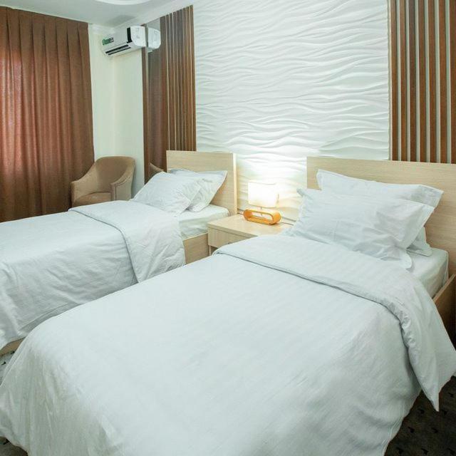 Orzu Hotel Наманган Экстерьер фото